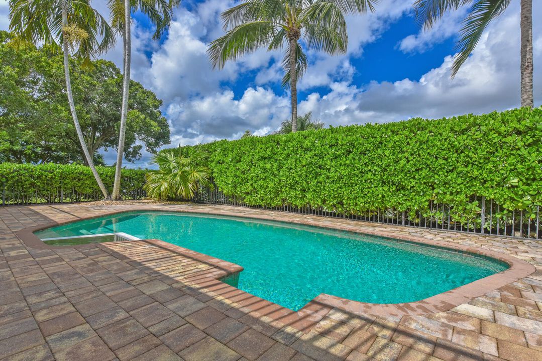 For Sale: $1,425,000 (3 beds, 3 baths, 3523 Square Feet)