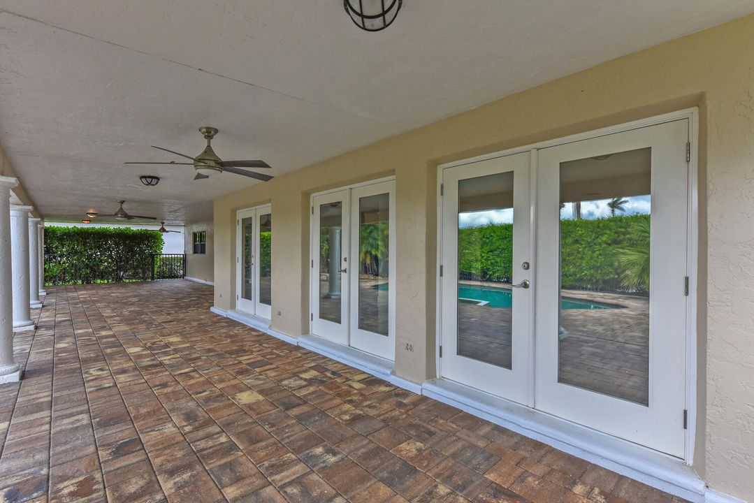 For Sale: $1,425,000 (3 beds, 3 baths, 3523 Square Feet)