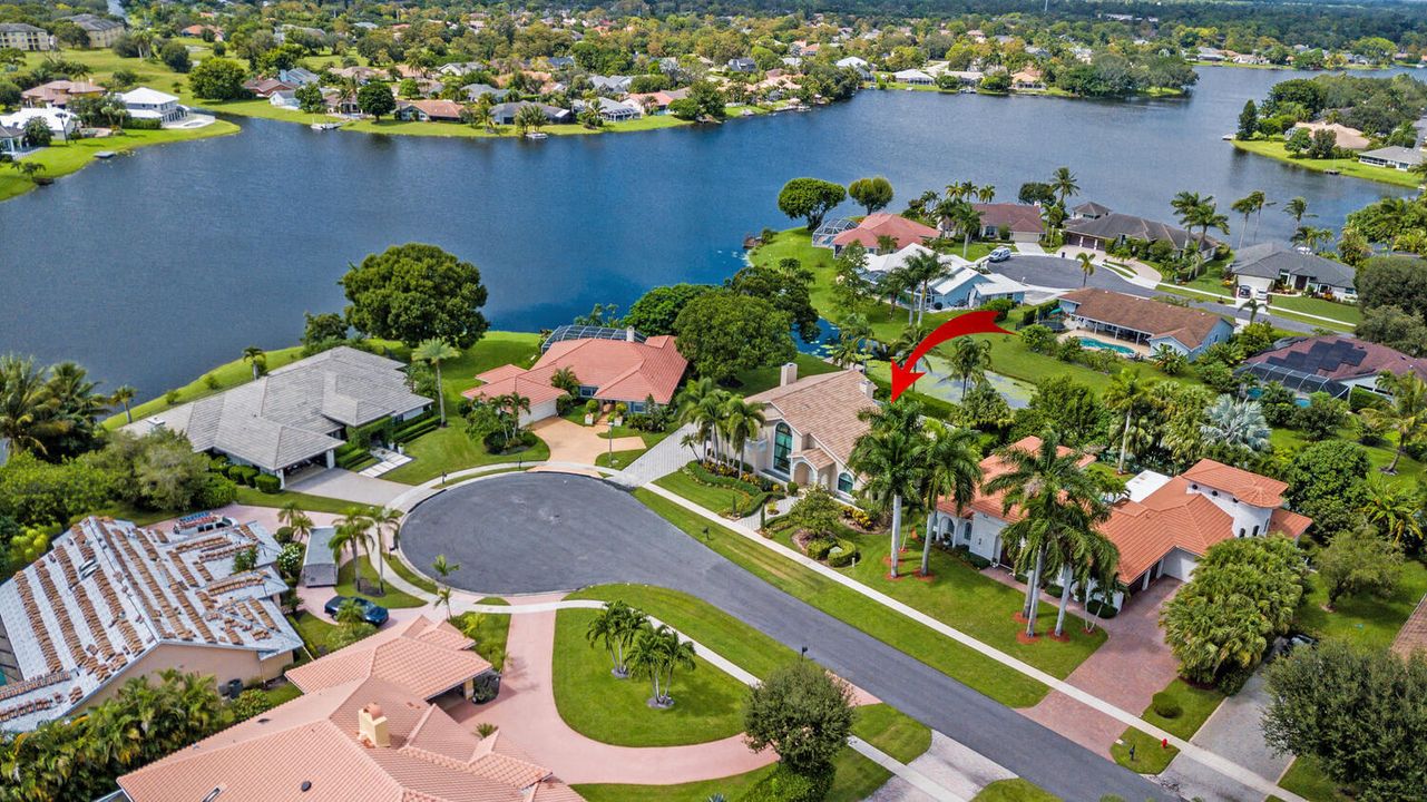 For Sale: $1,425,000 (3 beds, 3 baths, 3523 Square Feet)