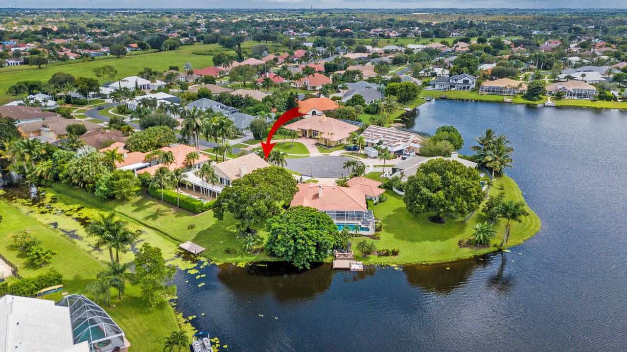 For Sale: $1,425,000 (3 beds, 3 baths, 3523 Square Feet)