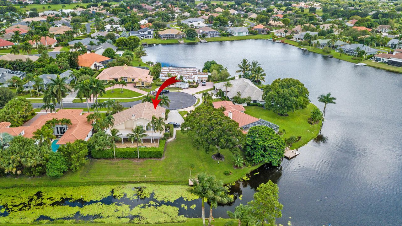 For Sale: $1,425,000 (3 beds, 3 baths, 3523 Square Feet)