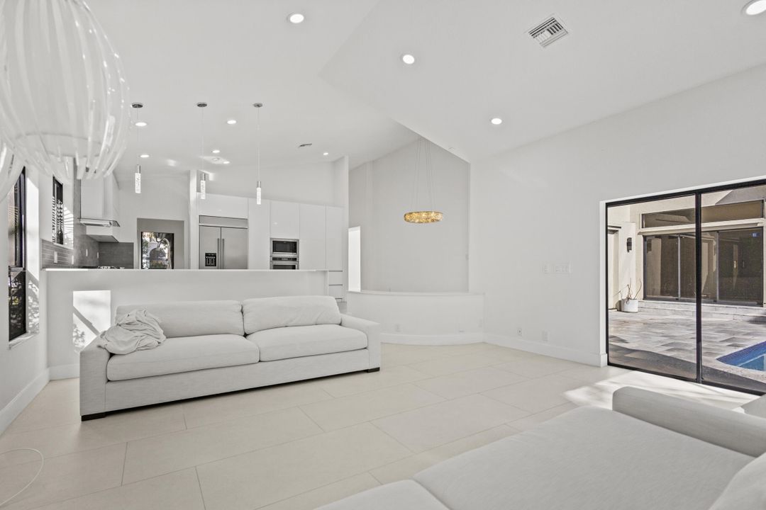 En Renta: $9,500 (4 camas, 3 baños, 3186 Pies cuadrados)