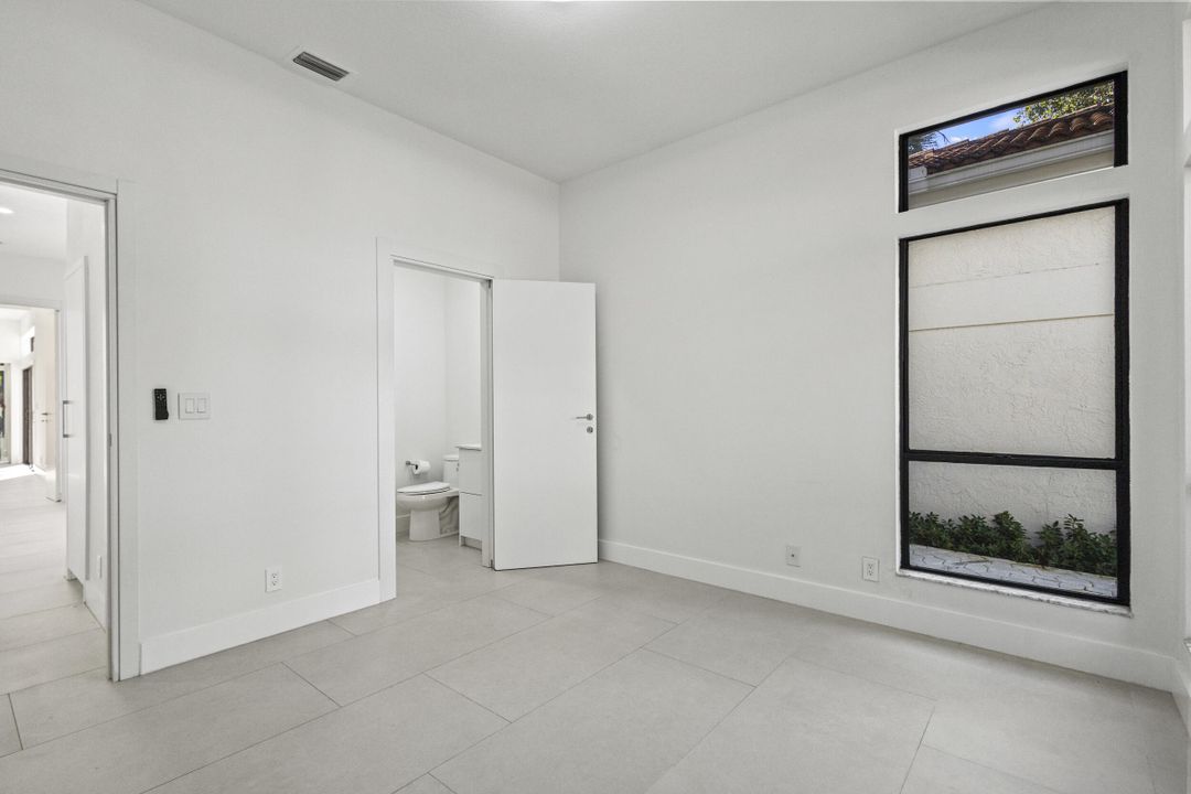 En Renta: $9,500 (4 camas, 3 baños, 3186 Pies cuadrados)