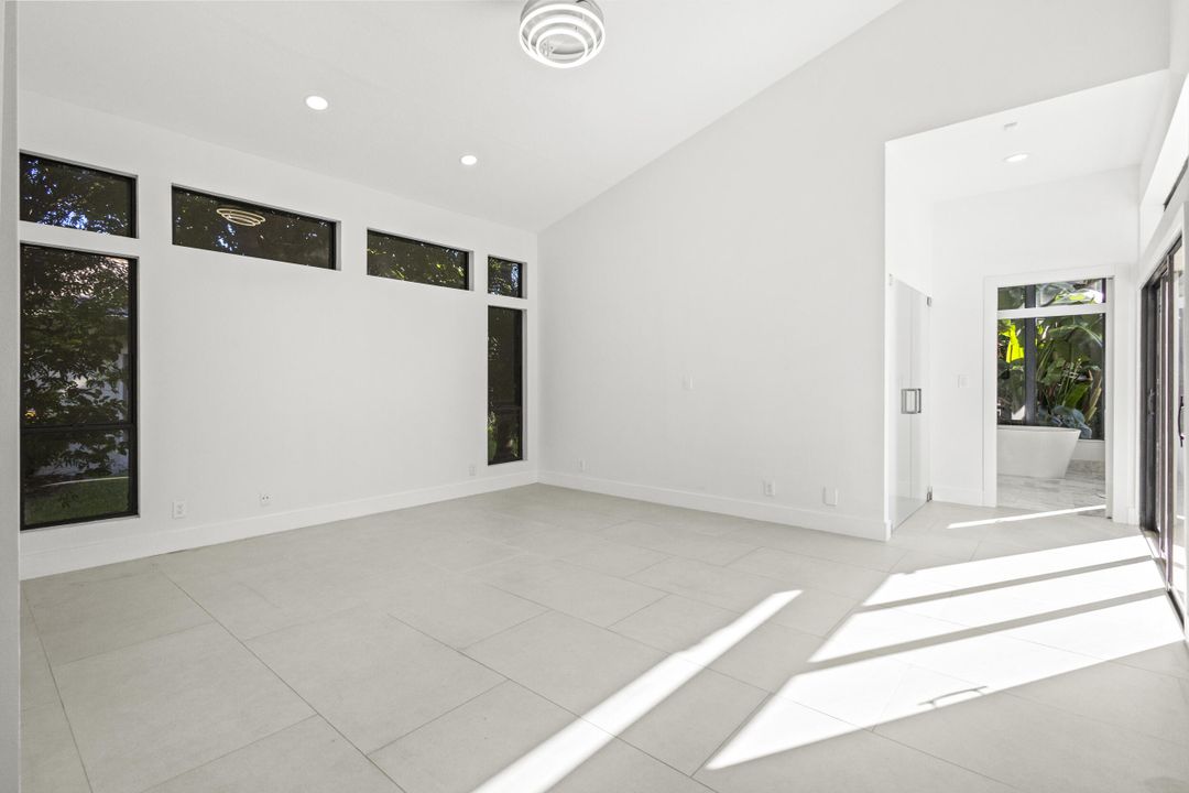 En Renta: $9,500 (4 camas, 3 baños, 3186 Pies cuadrados)