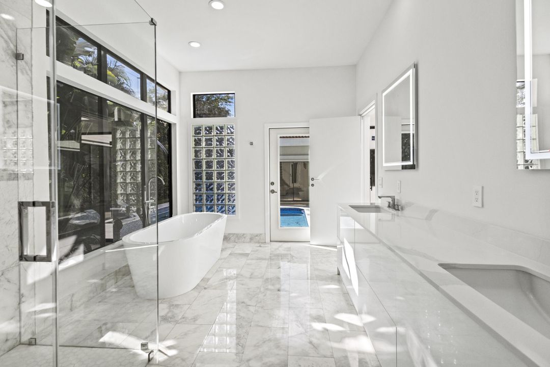 En Renta: $9,500 (4 camas, 3 baños, 3186 Pies cuadrados)