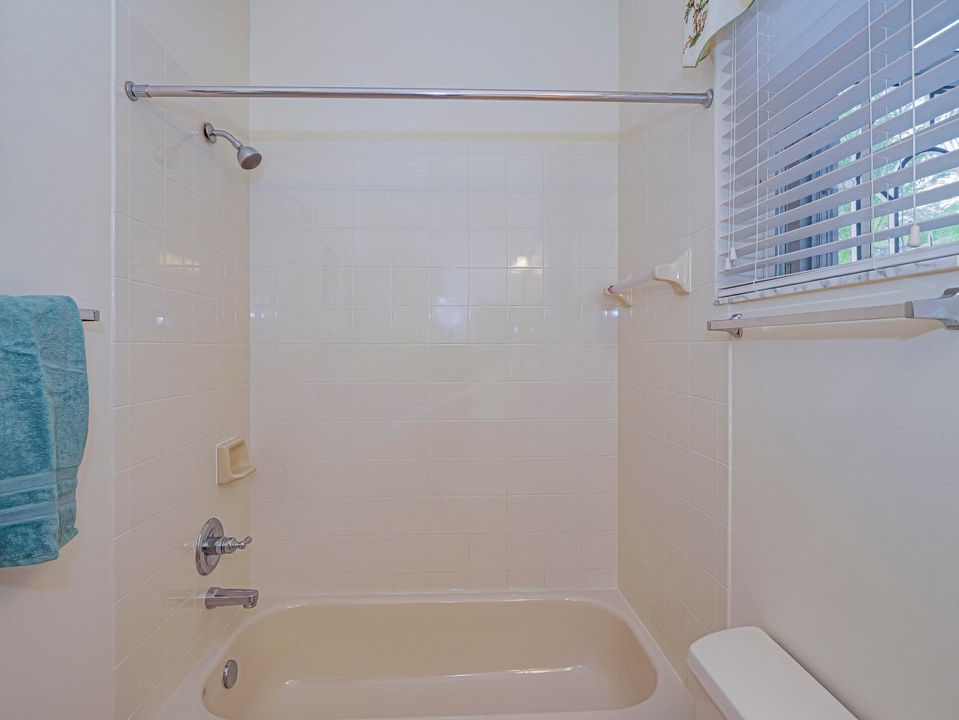 For Sale: $615,000 (3 beds, 2 baths, 2010 Square Feet)