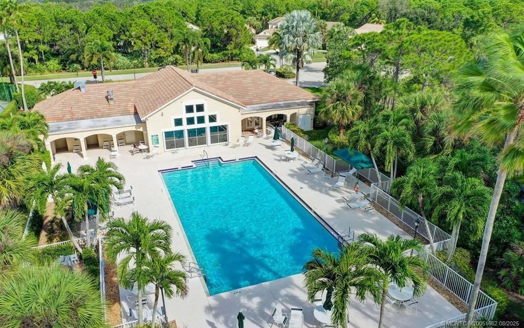 For Sale: $615,000 (3 beds, 2 baths, 2010 Square Feet)