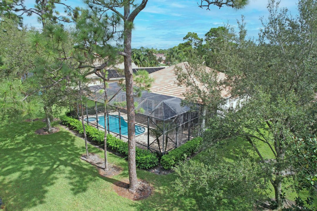 Под контрактом: $699,000 (3 спален, 3 ванн, 2664 Квадратных фут)