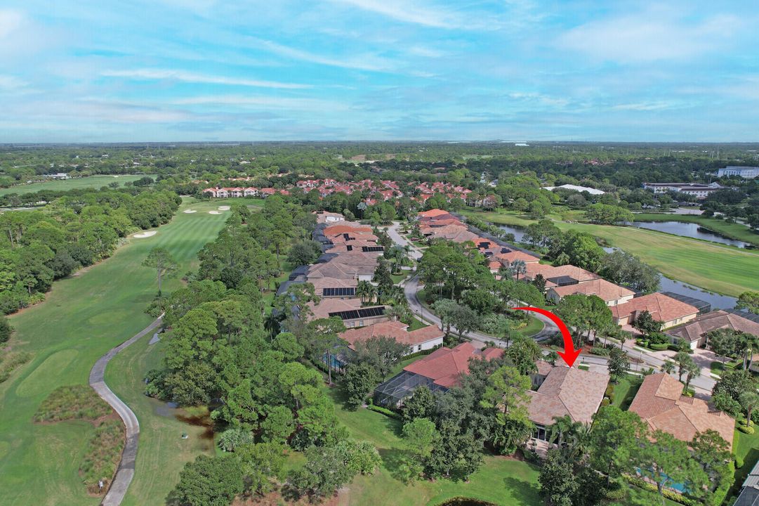 Под контрактом: $699,000 (3 спален, 3 ванн, 2664 Квадратных фут)