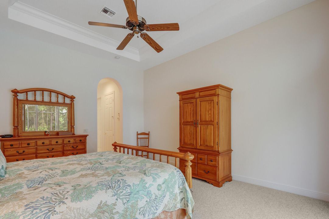 Под контрактом: $699,000 (3 спален, 3 ванн, 2664 Квадратных фут)