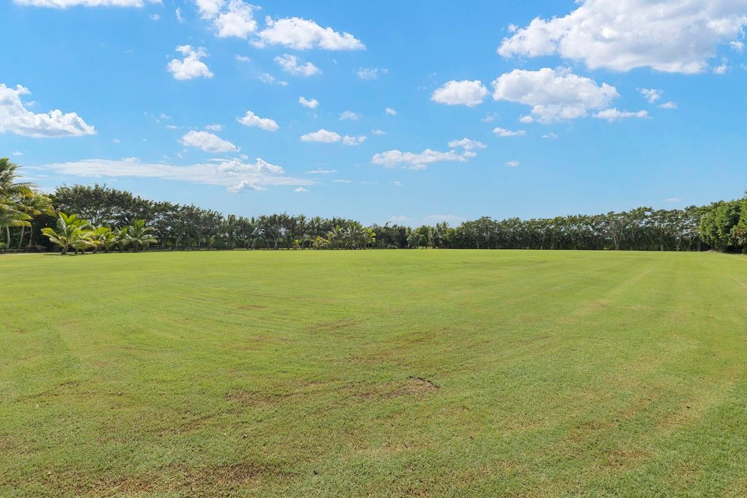 For Rent: $55,000 (4 beds, 2 baths, 2292 Square Feet)