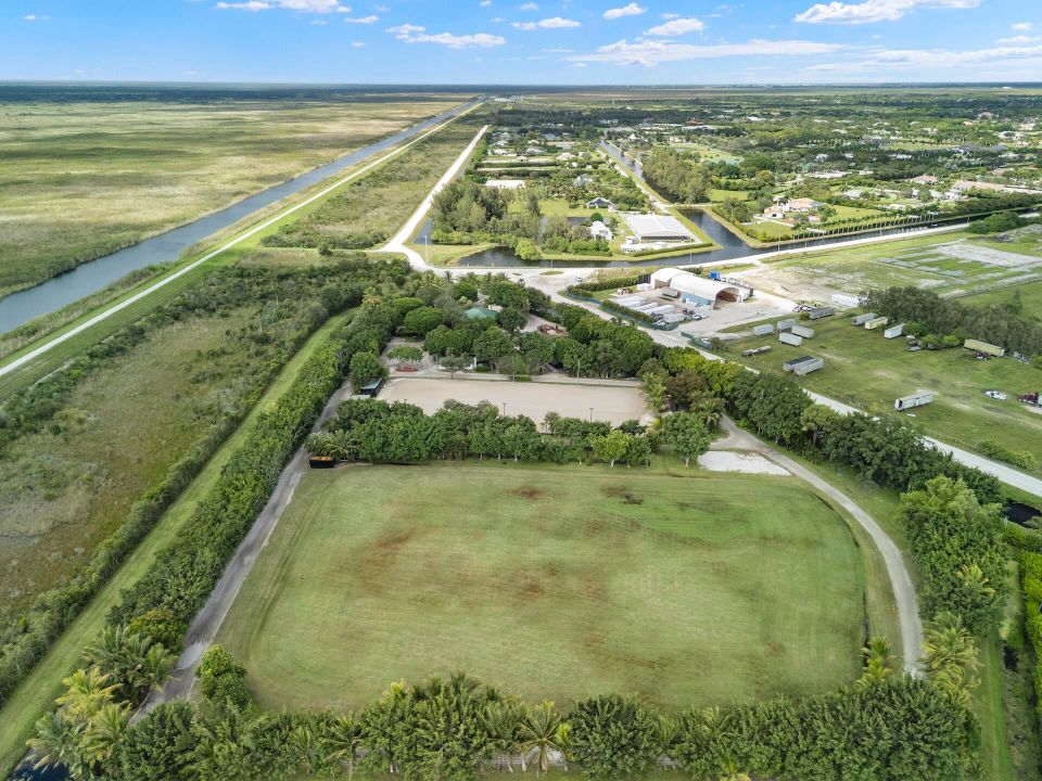 For Rent: $55,000 (4 beds, 2 baths, 2292 Square Feet)