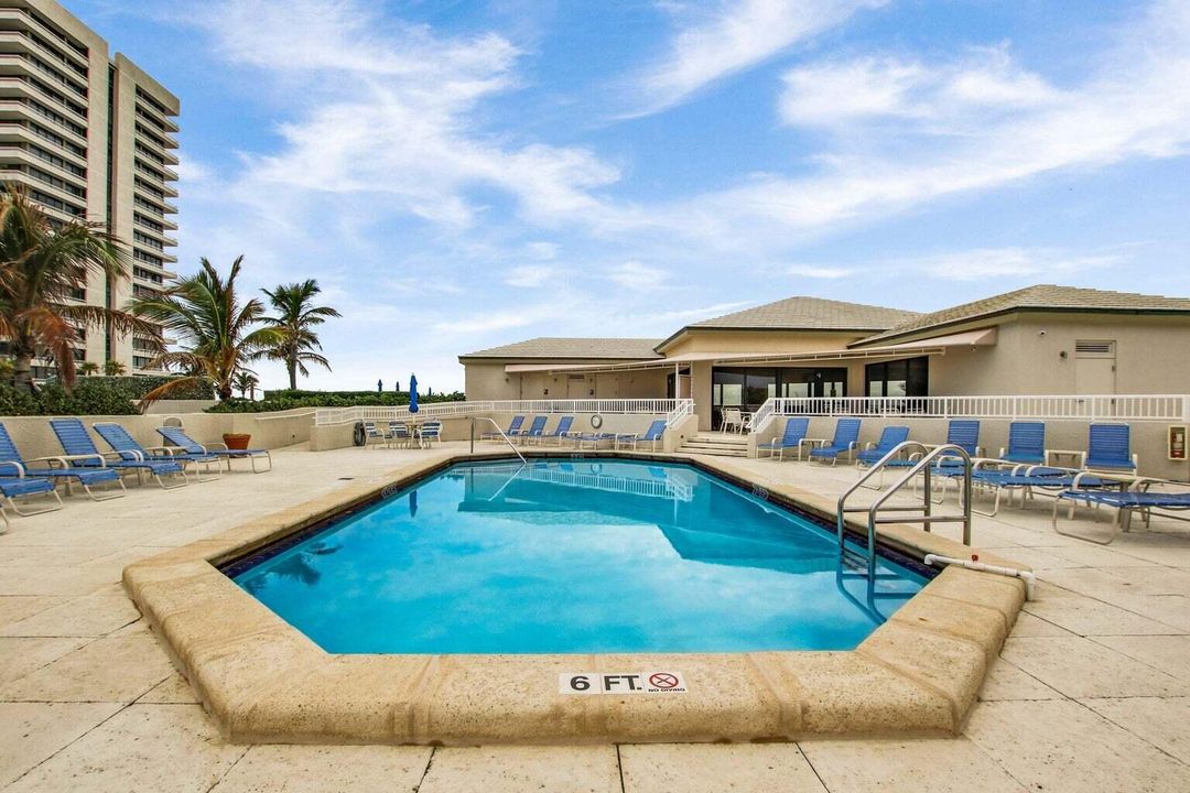 For Rent: $6,000 (2 beds, 2 baths, 1435 Square Feet)