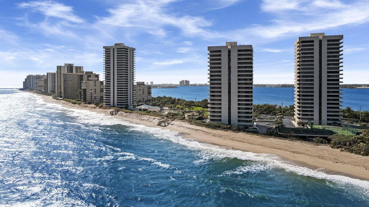 For Rent: $6,000 (2 beds, 2 baths, 1435 Square Feet)