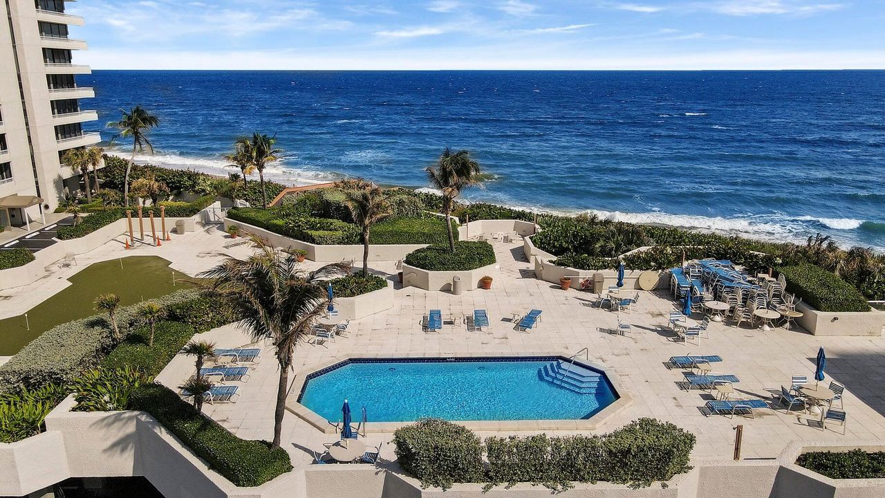 For Rent: $6,000 (2 beds, 2 baths, 1435 Square Feet)