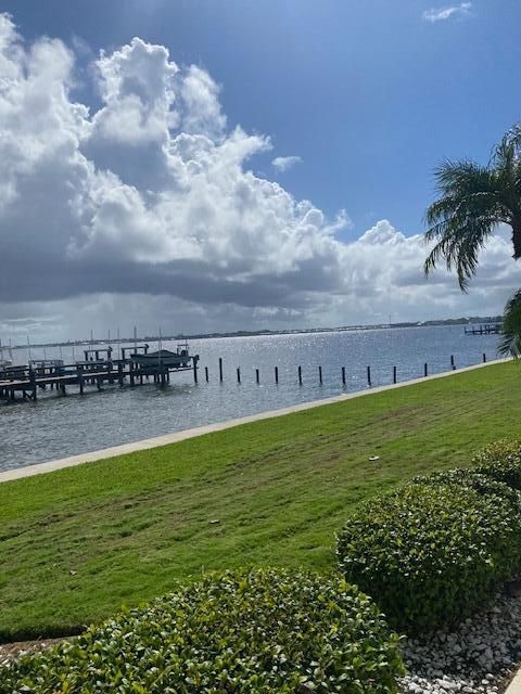 For Rent: $4,500 (2 beds, 2 baths, 1488 Square Feet)