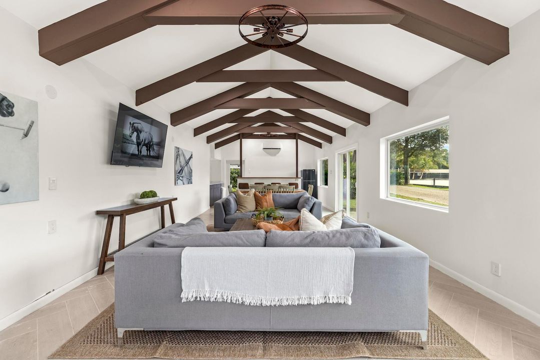 En Venta: $4,800,000 (3 camas, 2 baños, 2292 Pies cuadrados)