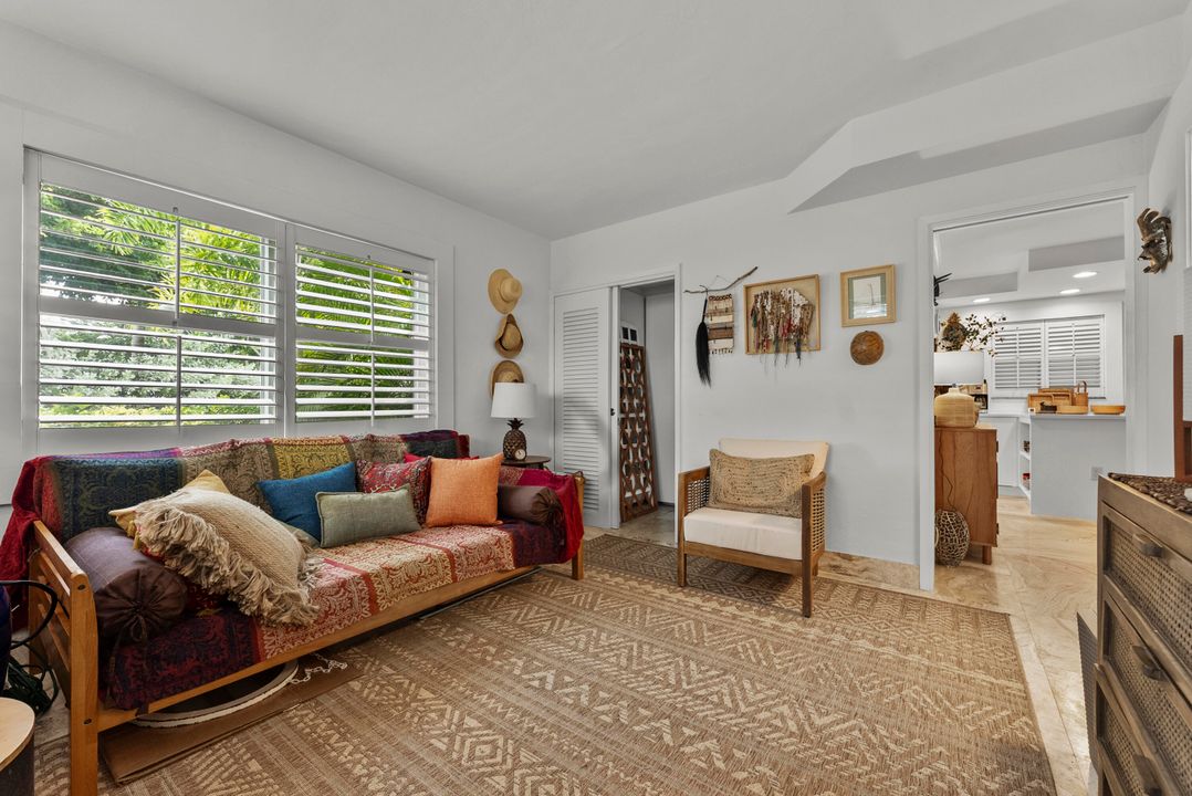 На продажу: $625,000 (2 спален, 2 ванн, 1015 Квадратных фут)