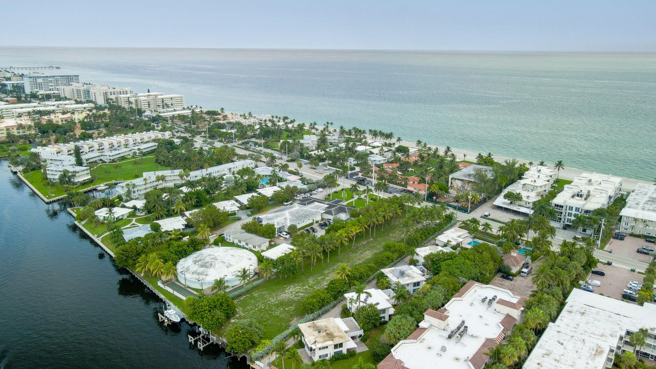 На продажу: $625,000 (2 спален, 2 ванн, 1015 Квадратных фут)