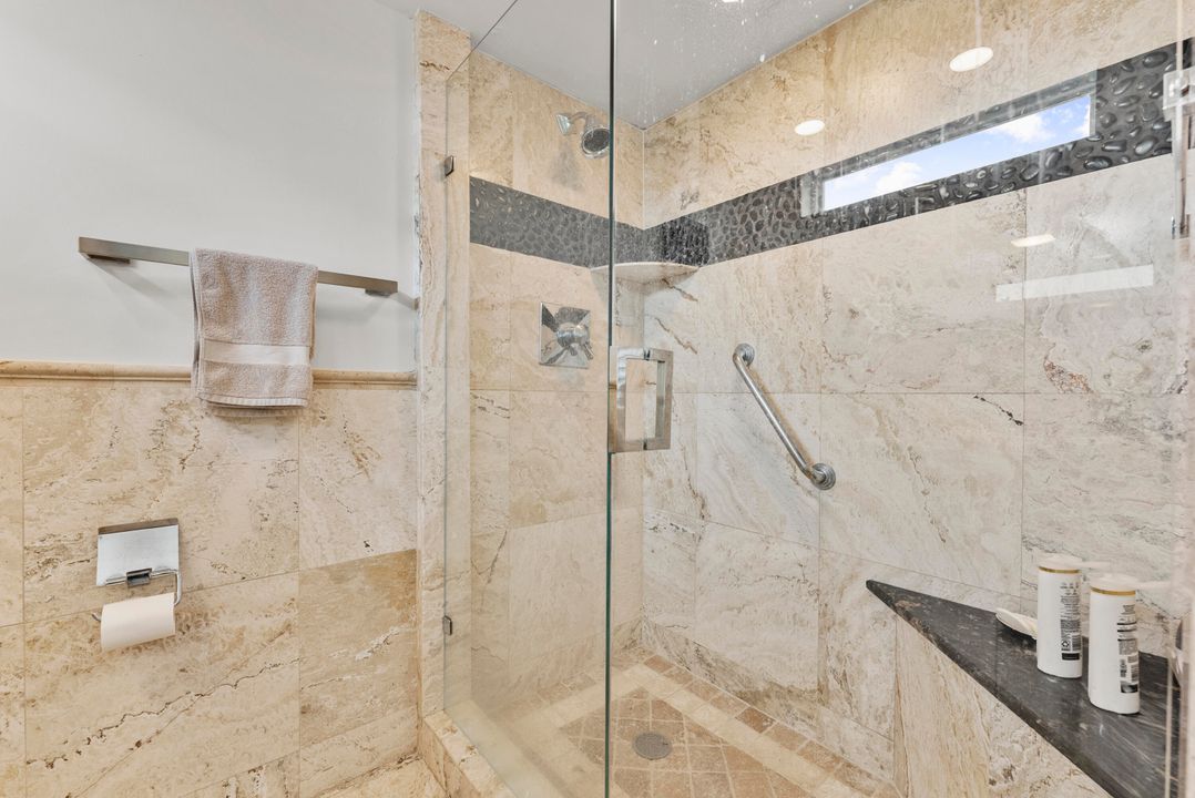 На продажу: $625,000 (2 спален, 2 ванн, 1015 Квадратных фут)