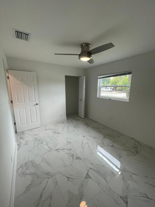 For Rent: $3,400 (3 beds, 2 baths, 1200 Square Feet)