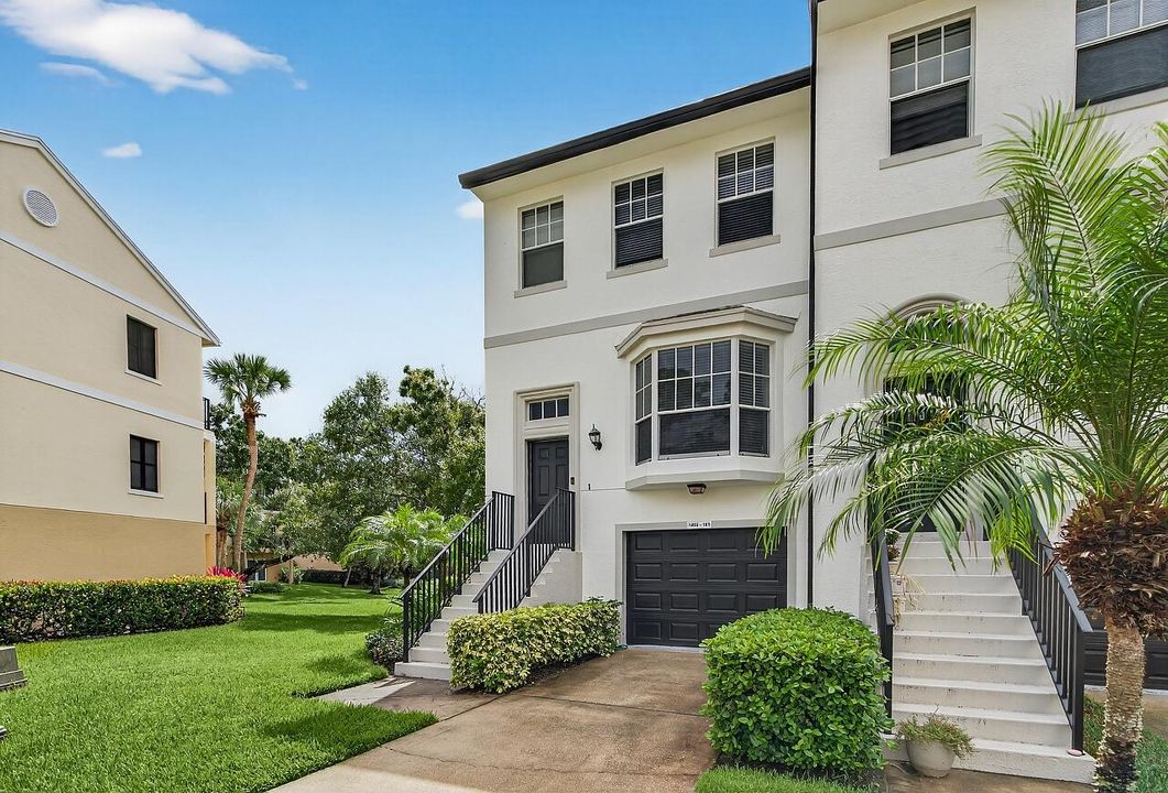 待售: $275,000 (2 贝兹, 2 浴室, 1578 平方英尺)