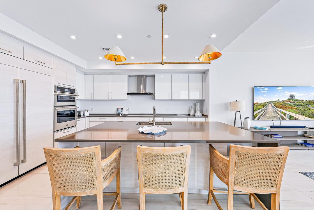 待售: $3,395,000 (3 贝兹, 3 浴室, 2913 平方英尺)