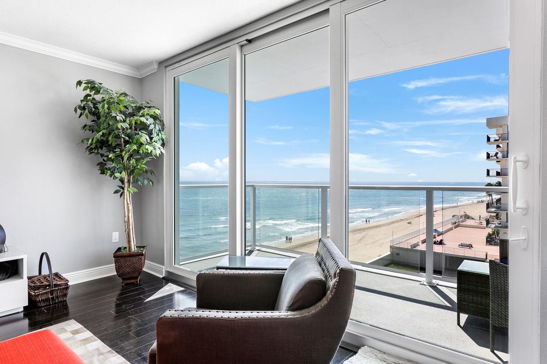 Recently Rented: $6,000 (2 beds, 2 baths, 1496 Square Feet)