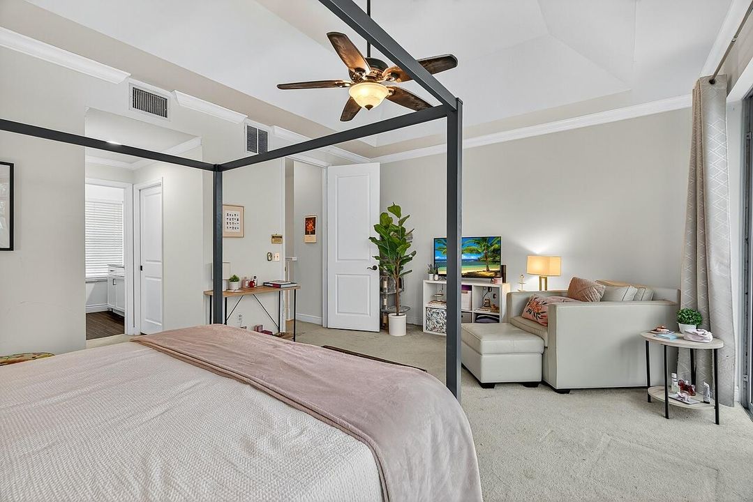 待售: $275,000 (2 贝兹, 2 浴室, 1578 平方英尺)