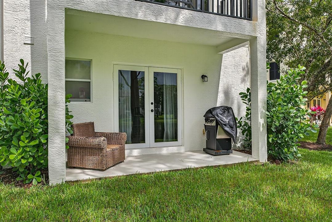 待售: $275,000 (2 贝兹, 2 浴室, 1578 平方英尺)