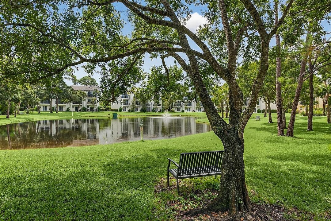 待售: $275,000 (2 贝兹, 2 浴室, 1578 平方英尺)