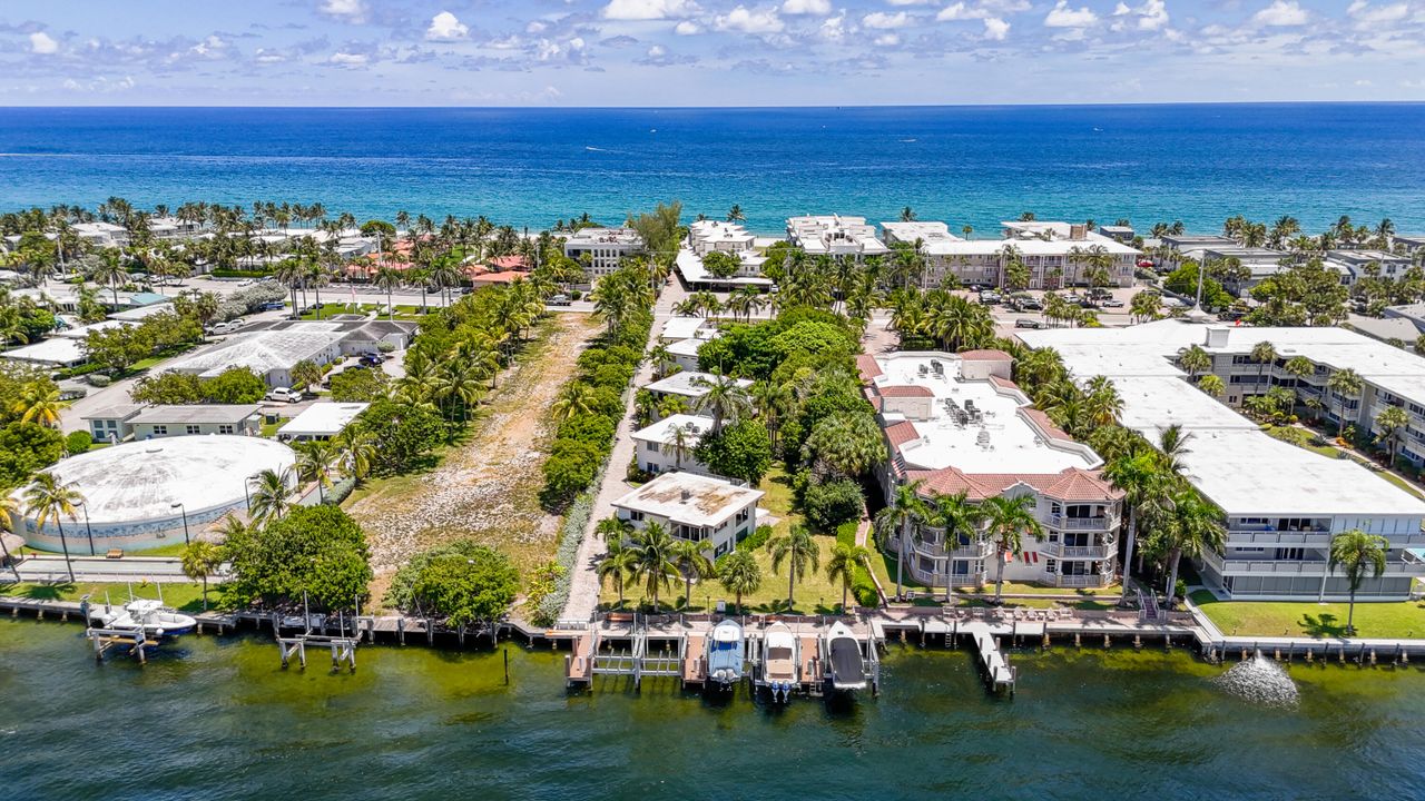 На продажу: $625,000 (2 спален, 2 ванн, 1015 Квадратных фут)