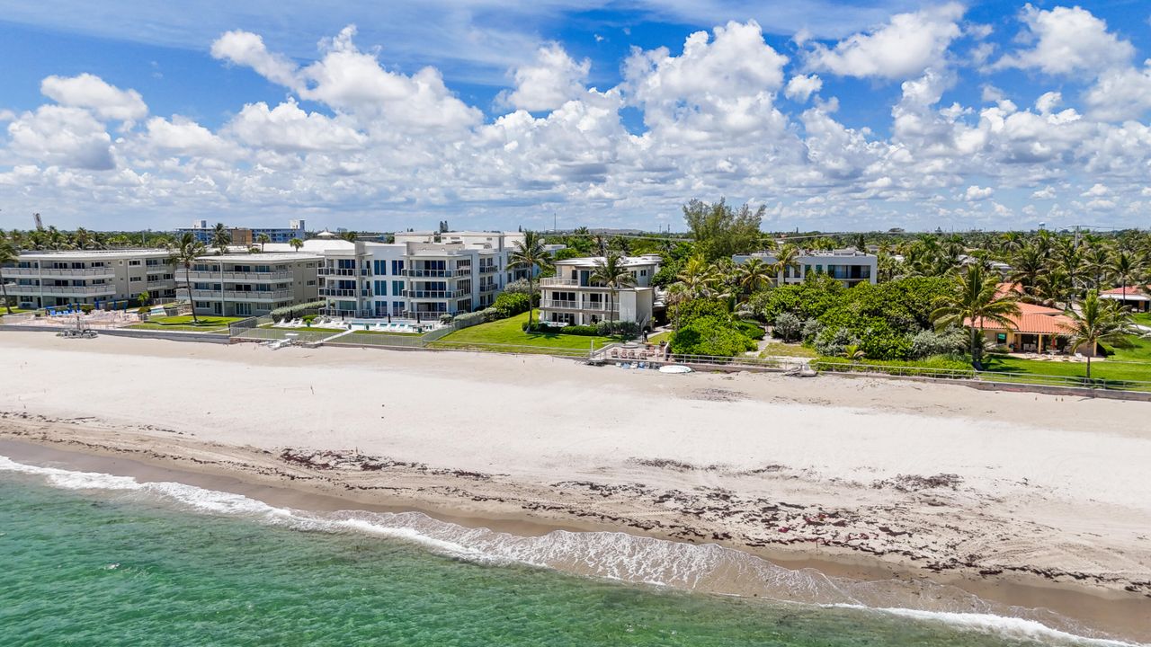 На продажу: $625,000 (2 спален, 2 ванн, 1015 Квадратных фут)