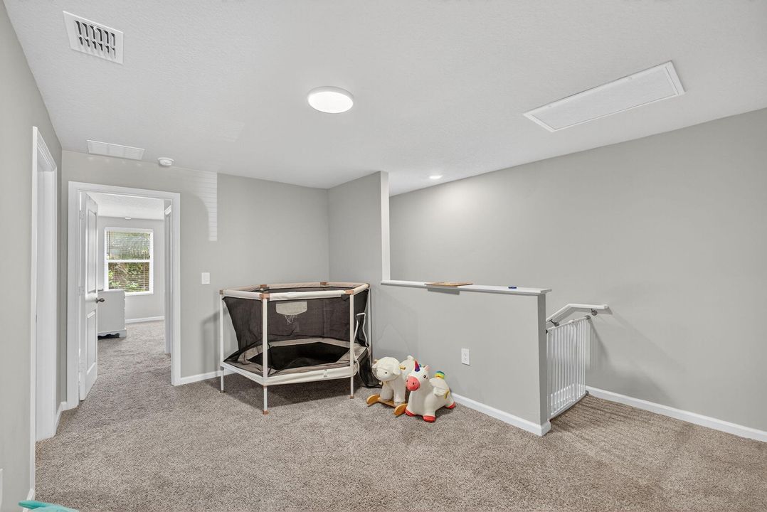 For Rent: $2,700 (3 beds, 2 baths, 1475 Square Feet)