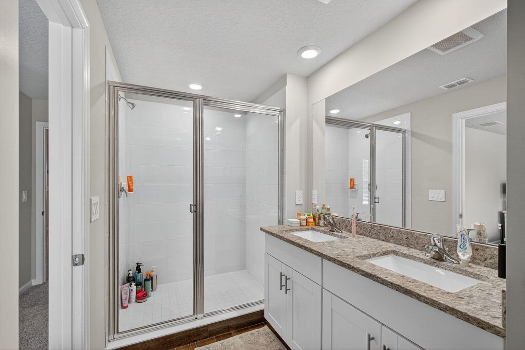 For Rent: $2,700 (3 beds, 2 baths, 1475 Square Feet)