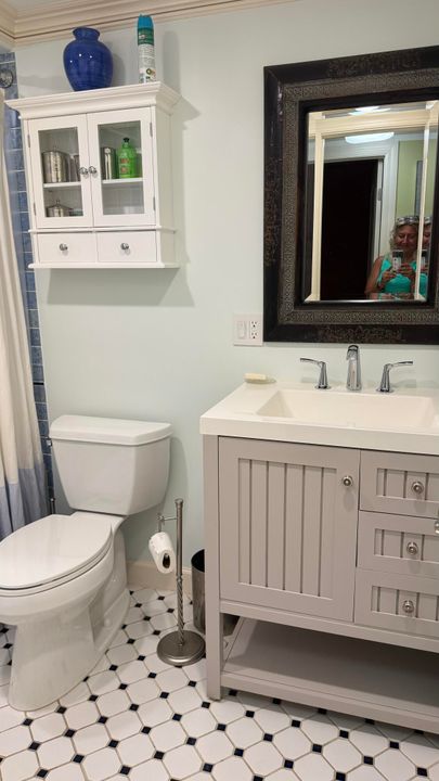 Под контрактом: $1,500 (2 спален, 2 ванн, 865 Квадратных фут)