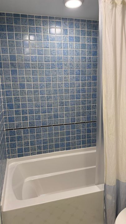 Под контрактом: $1,500 (2 спален, 2 ванн, 865 Квадратных фут)