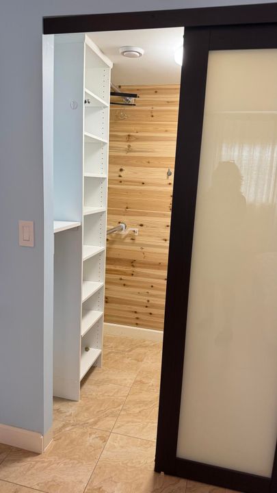 Под контрактом: $1,500 (2 спален, 2 ванн, 865 Квадратных фут)