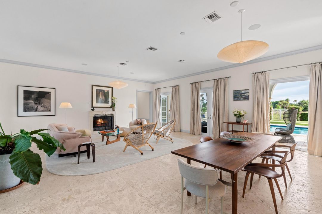 For Sale: $5,250,000 (5 beds, 7 baths, 5601 Square Feet)