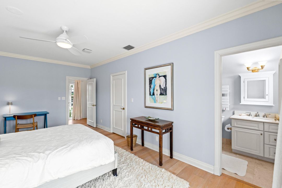 For Sale: $5,250,000 (5 beds, 7 baths, 5601 Square Feet)