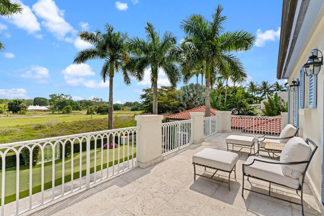 For Sale: $5,250,000 (5 beds, 7 baths, 5601 Square Feet)