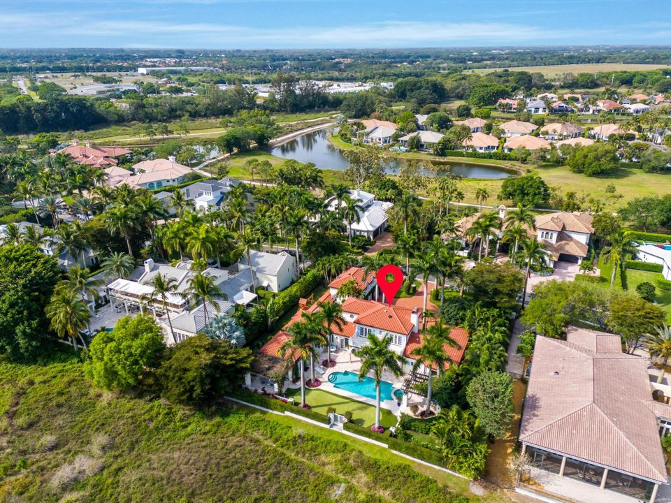 For Sale: $5,250,000 (5 beds, 7 baths, 5601 Square Feet)