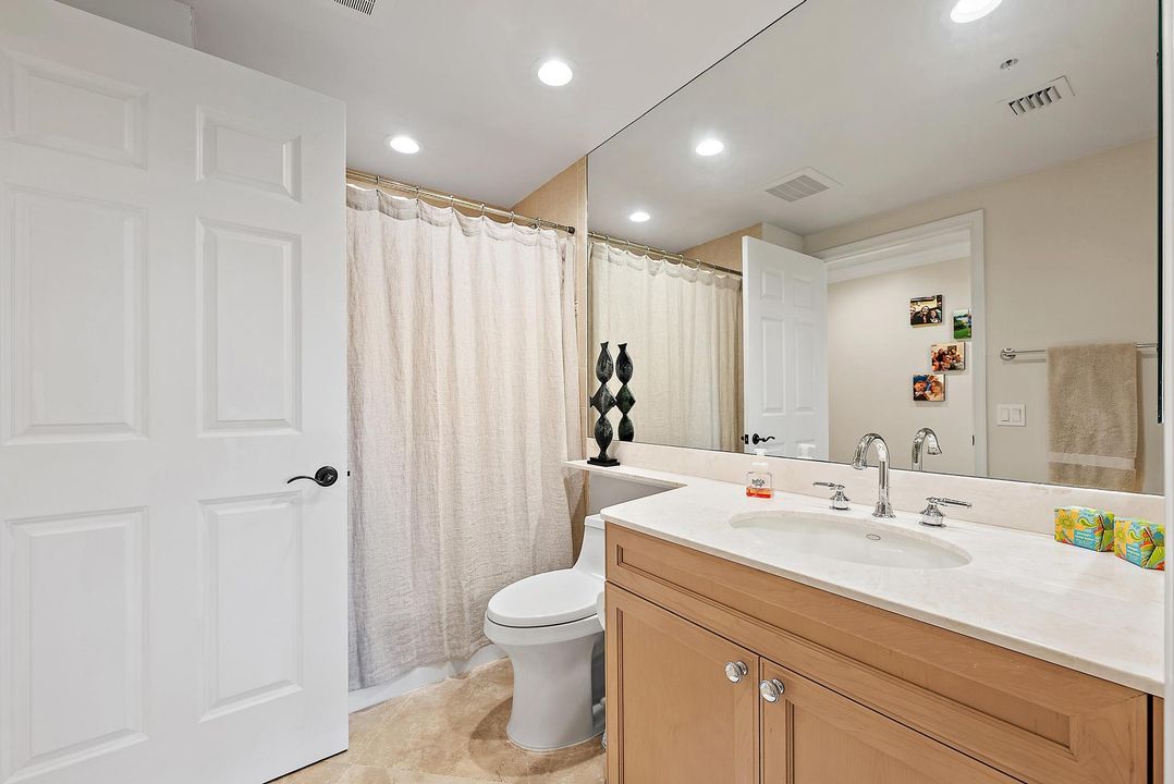 For Sale: $2,350,000 (3 beds, 3 baths, 2596 Square Feet)