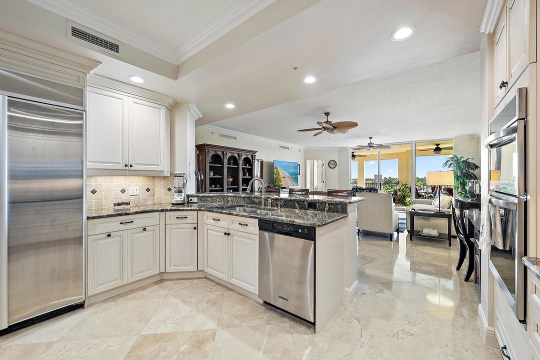 For Sale: $2,350,000 (3 beds, 3 baths, 2596 Square Feet)