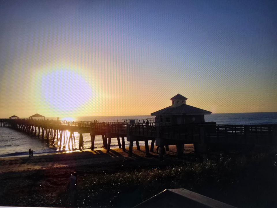 For Rent: $7,500 (1 beds, 1 baths, 833 Square Feet)