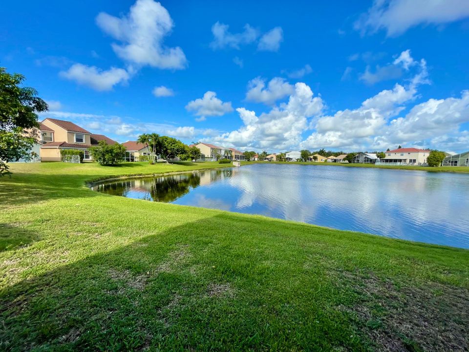 出租: $4,200 (4 贝兹, 2 浴室, 2633 平方英尺)