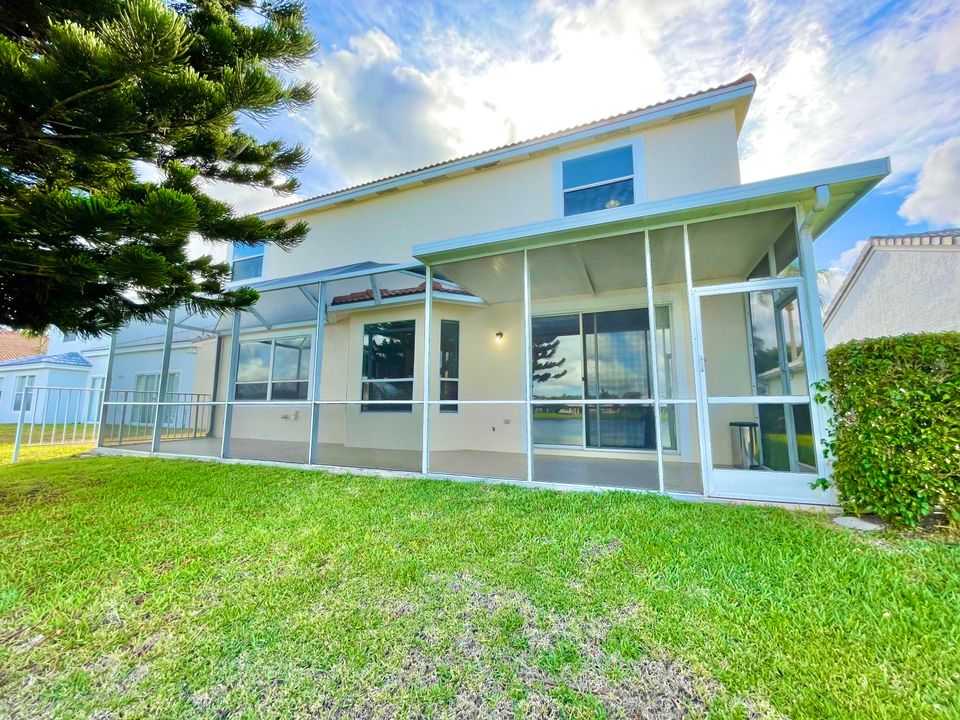 出租: $4,200 (4 贝兹, 2 浴室, 2633 平方英尺)