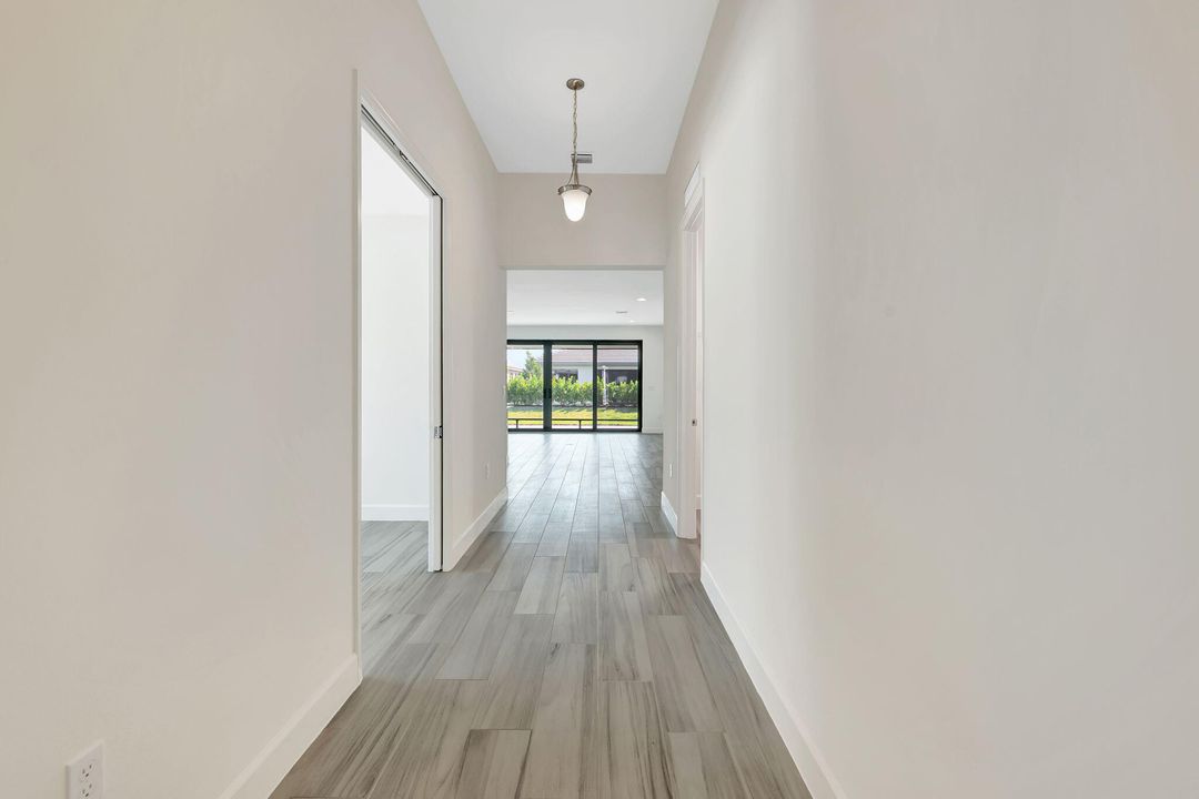 В аренду: $3,400 (2 спален, 2 ванн, 1752 Квадратных фут)