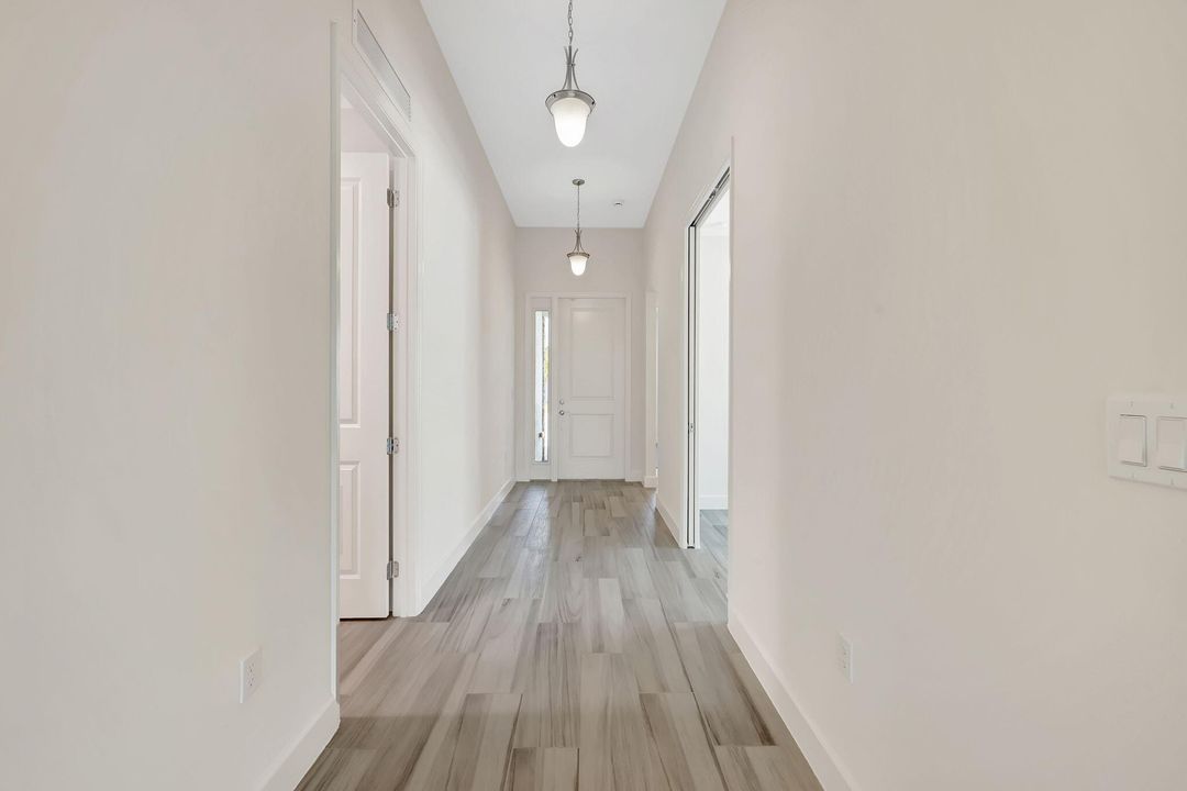 В аренду: $3,400 (2 спален, 2 ванн, 1752 Квадратных фут)