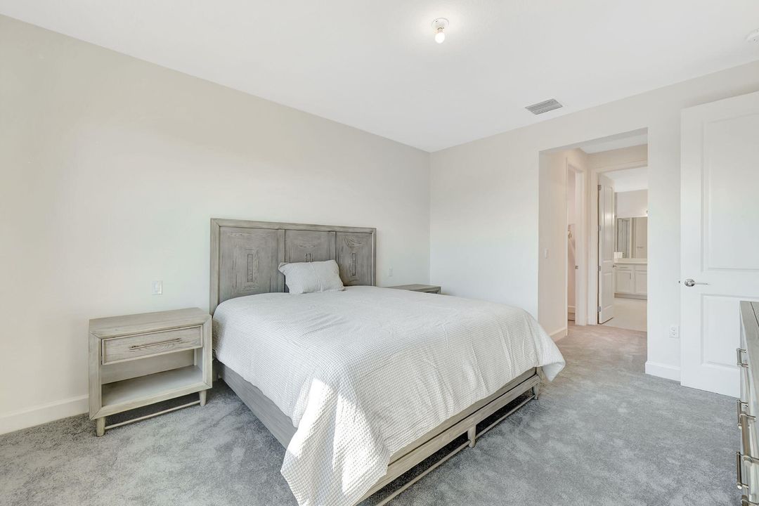 В аренду: $3,400 (2 спален, 2 ванн, 1752 Квадратных фут)